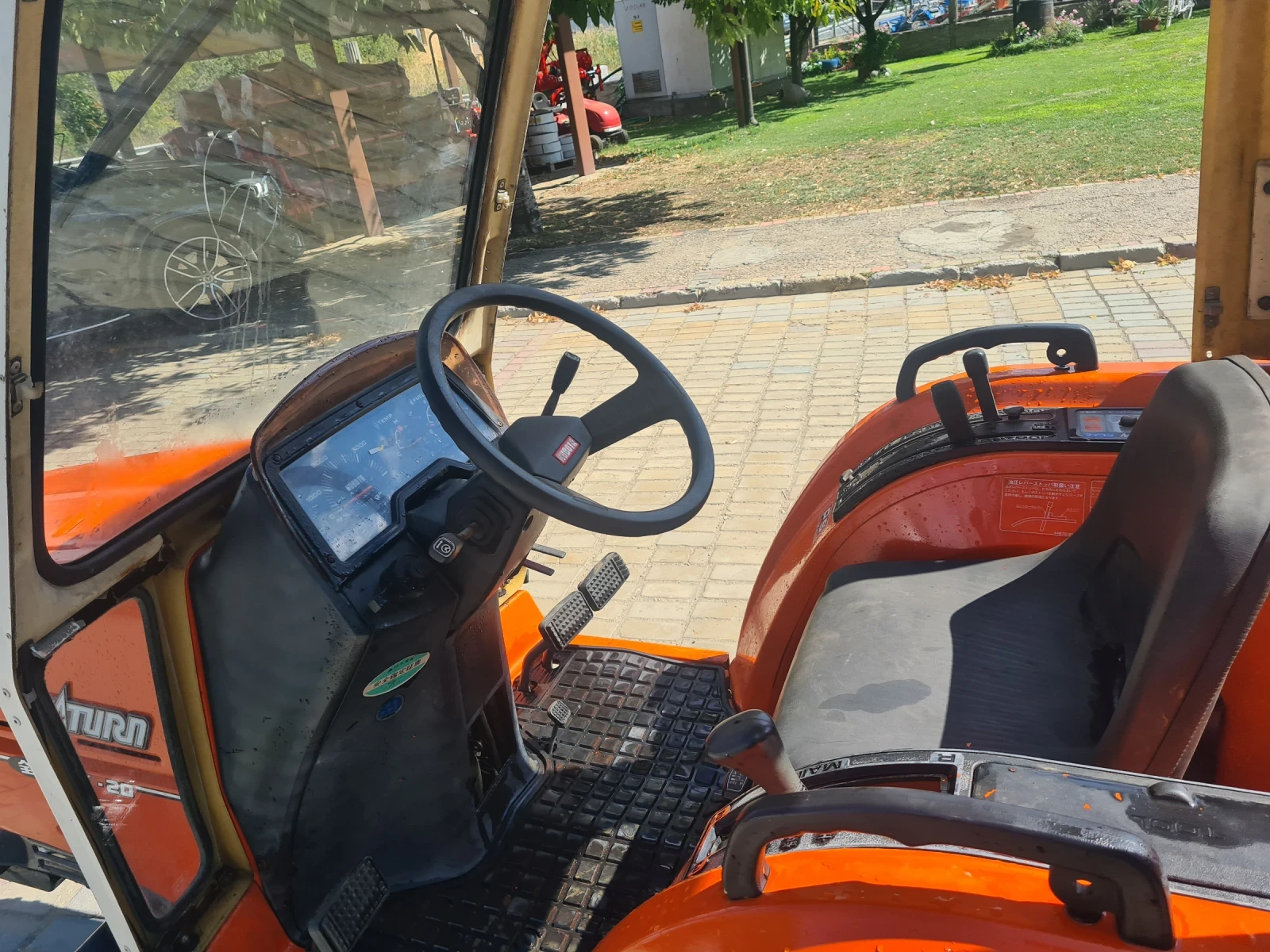 Трактор Kubota X 20 - изображение 4