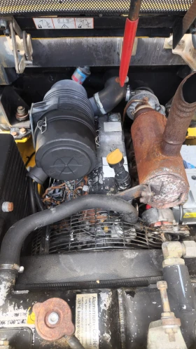 Мини челни товарачи Komatsu Sk714 super flow  ПЕРФЕКТЕН !!!, снимка 11