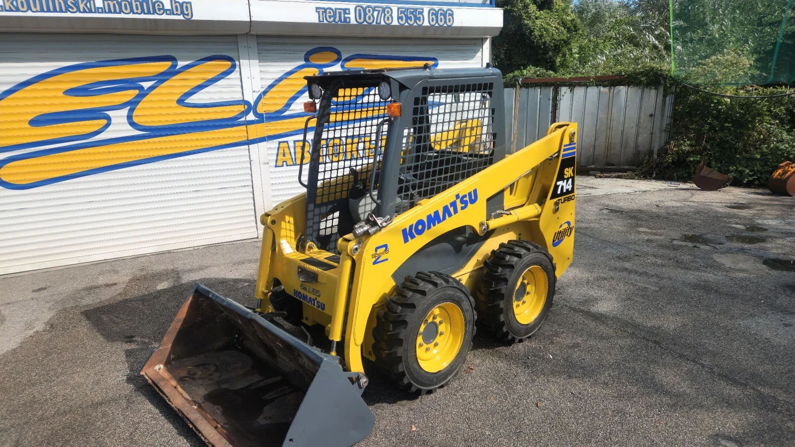 Мини челни товарачи Komatsu Sk714 super flow  ПЕРФЕКТЕН !!! - изображение 2