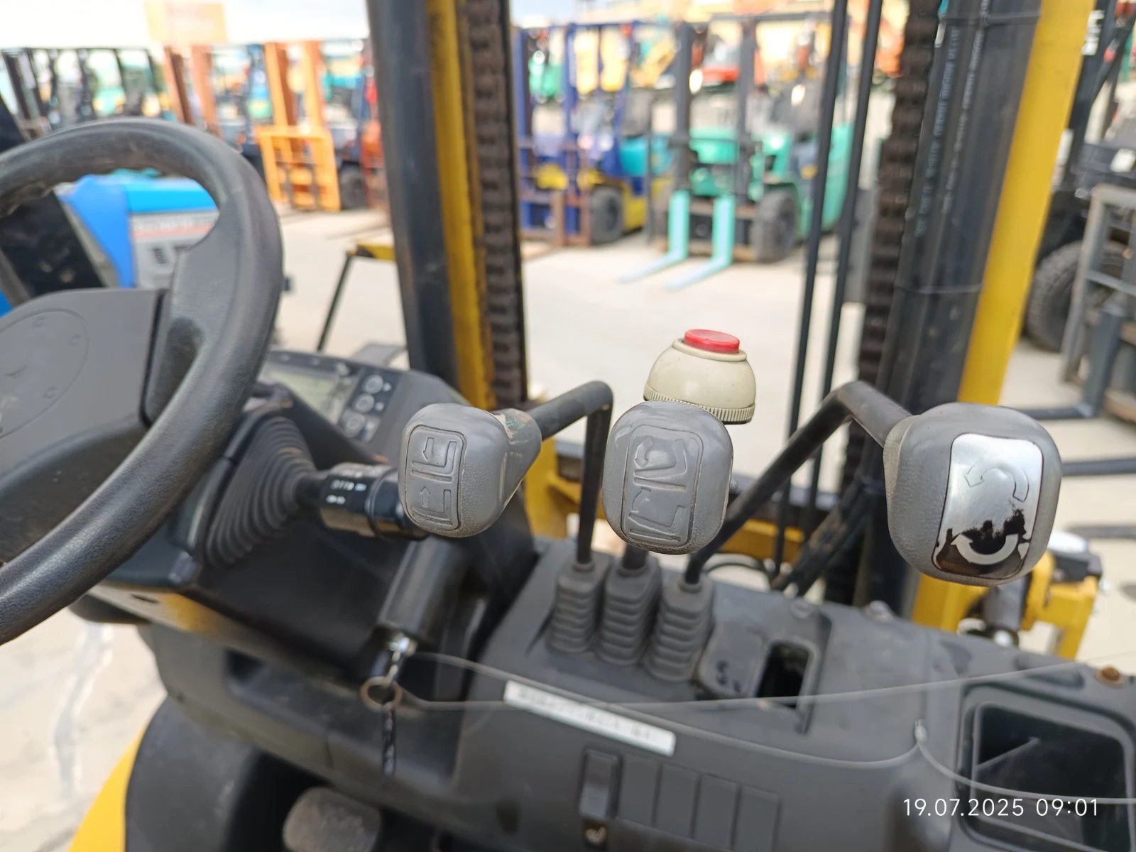  Yale   | Mobile.bg   8