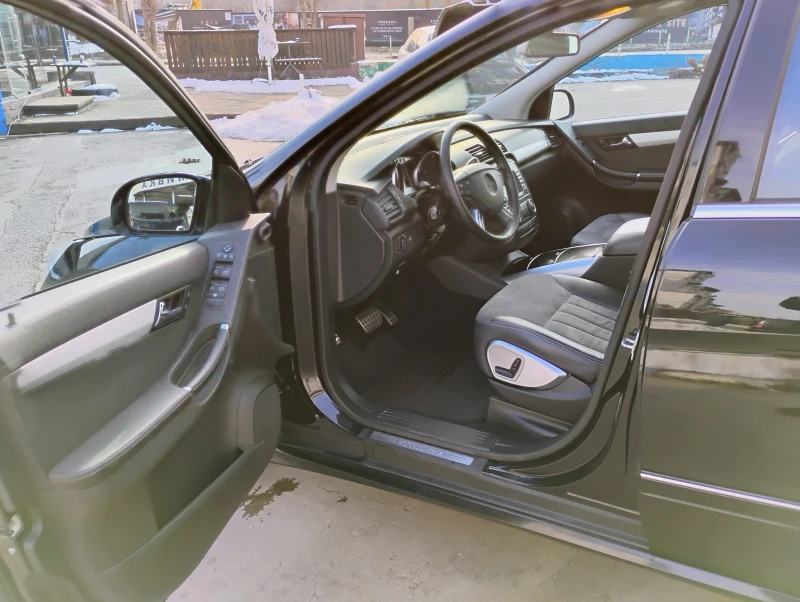 Mercedes-Benz R 320, снимка 3 - Автомобили и джипове - 52769791