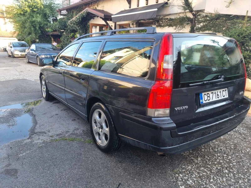 Volvo V70, снимка 3 - Автомобили и джипове - 52658225