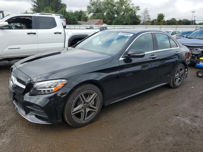 Mercedes-Benz C 300 AMG Pack / 4MATIC / Sport+ / LED / Panorama /
