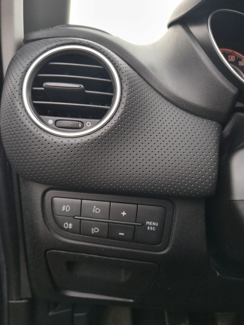 Fiat Punto Grande, снимка 11 - Автомобили и джипове - 53248704