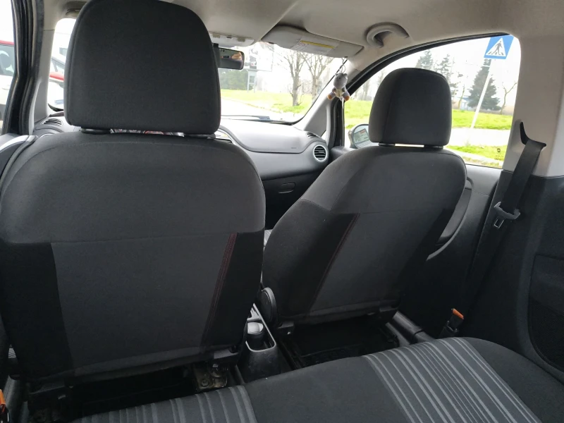 Fiat Punto Grande, снимка 14 - Автомобили и джипове - 53248704