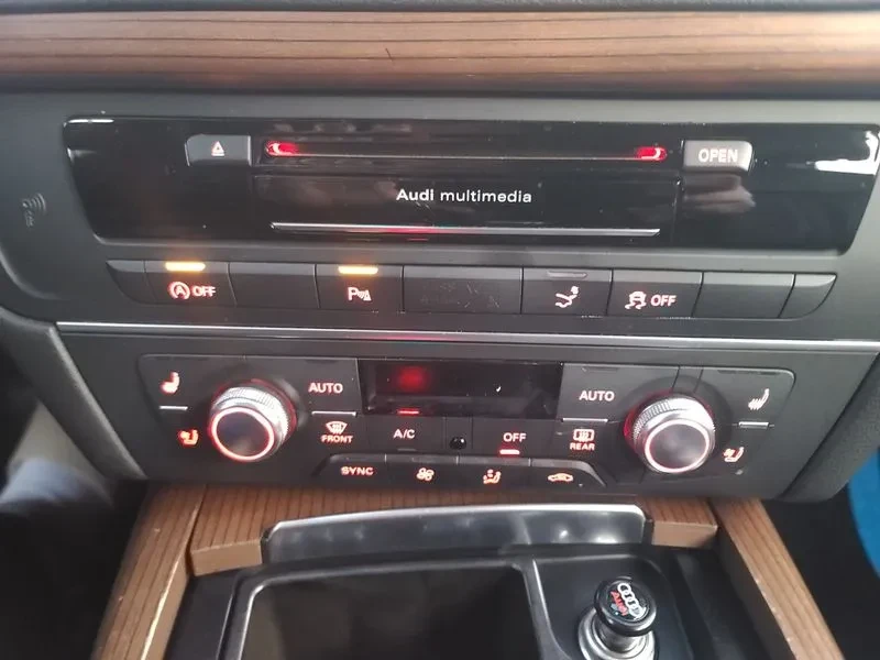 Audi A7 3.0 Tdi Quattro Premium, снимка 15 - Автомобили и джипове - 53283061