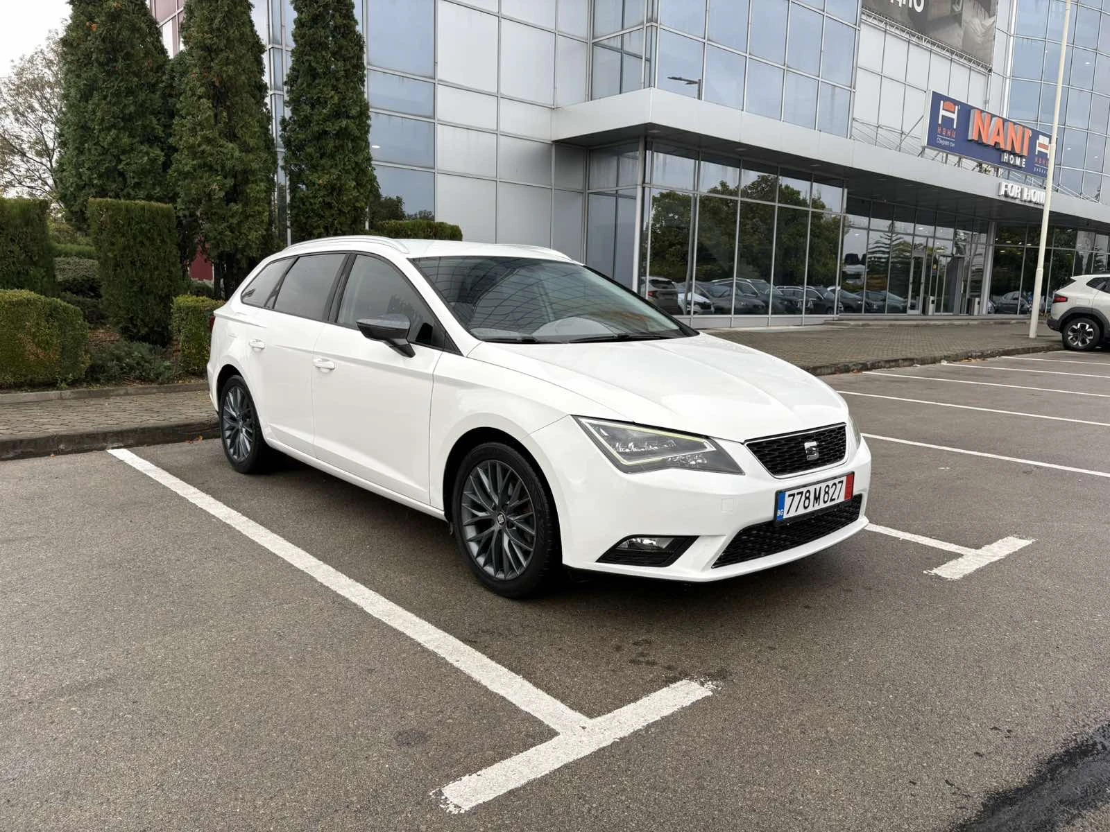 Seat Leon 1.4i TGI-фабричен DSG, снимка 1