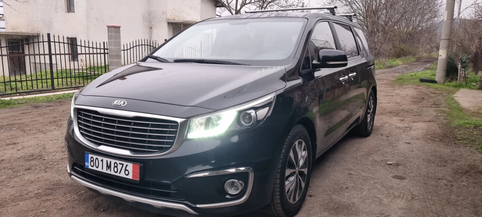 Kia Carnival 8+ 1, снимка 1
