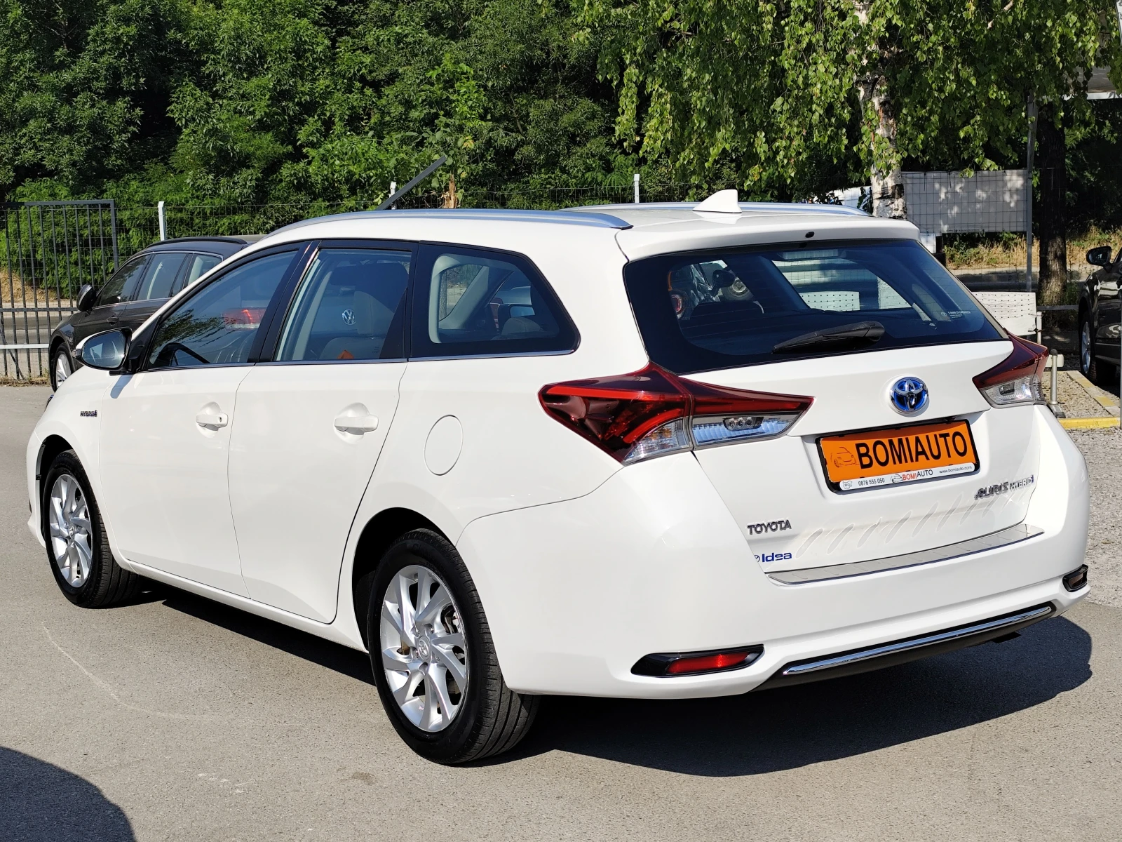 Toyota Auris 1.8HYBRID * LED* EURO6B* TOURING SPORTS* FACELIFT - изображение 6