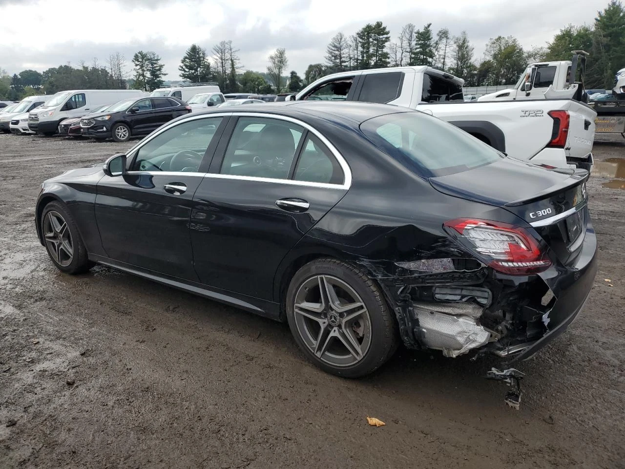 Mercedes-Benz C 300 AMG Pack / 4MATIC / Sport+ / LED / Panorama / - изображение 2