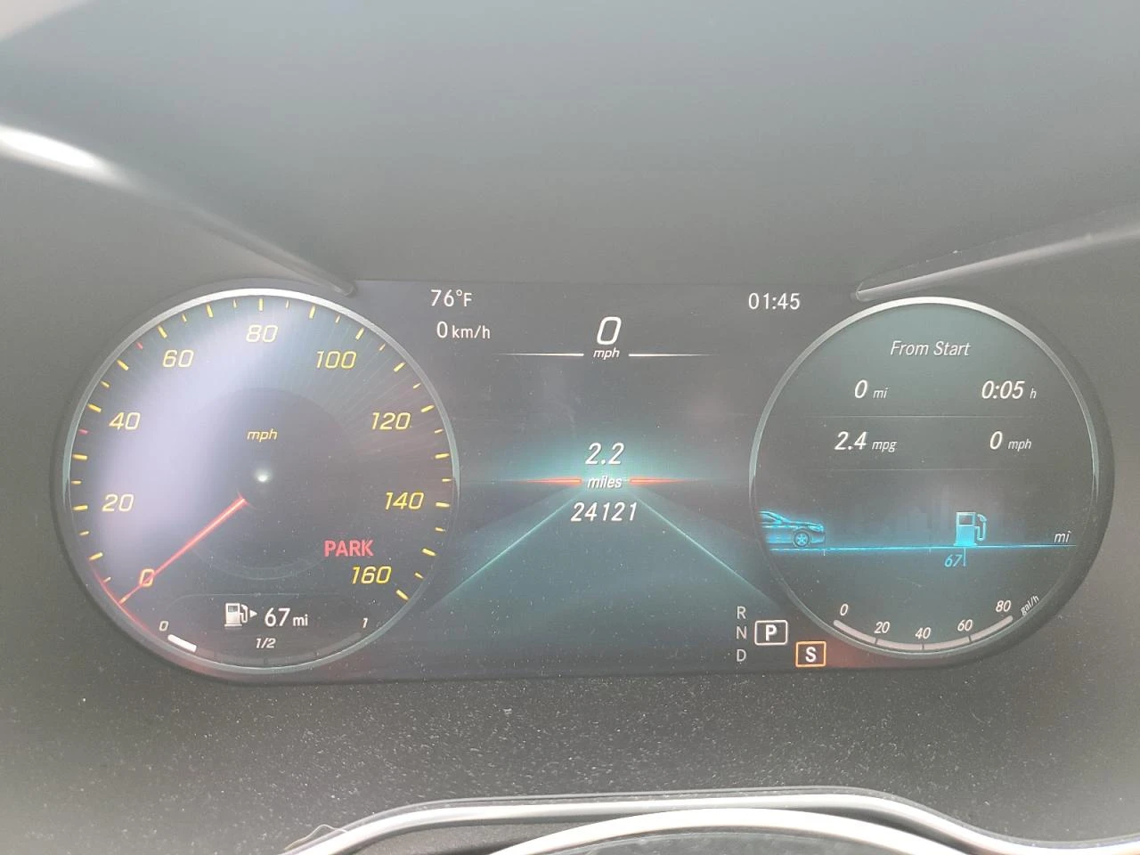 Mercedes-Benz C 300 AMG Pack / 4MATIC / Sport+ / LED / Panorama / - изображение 9