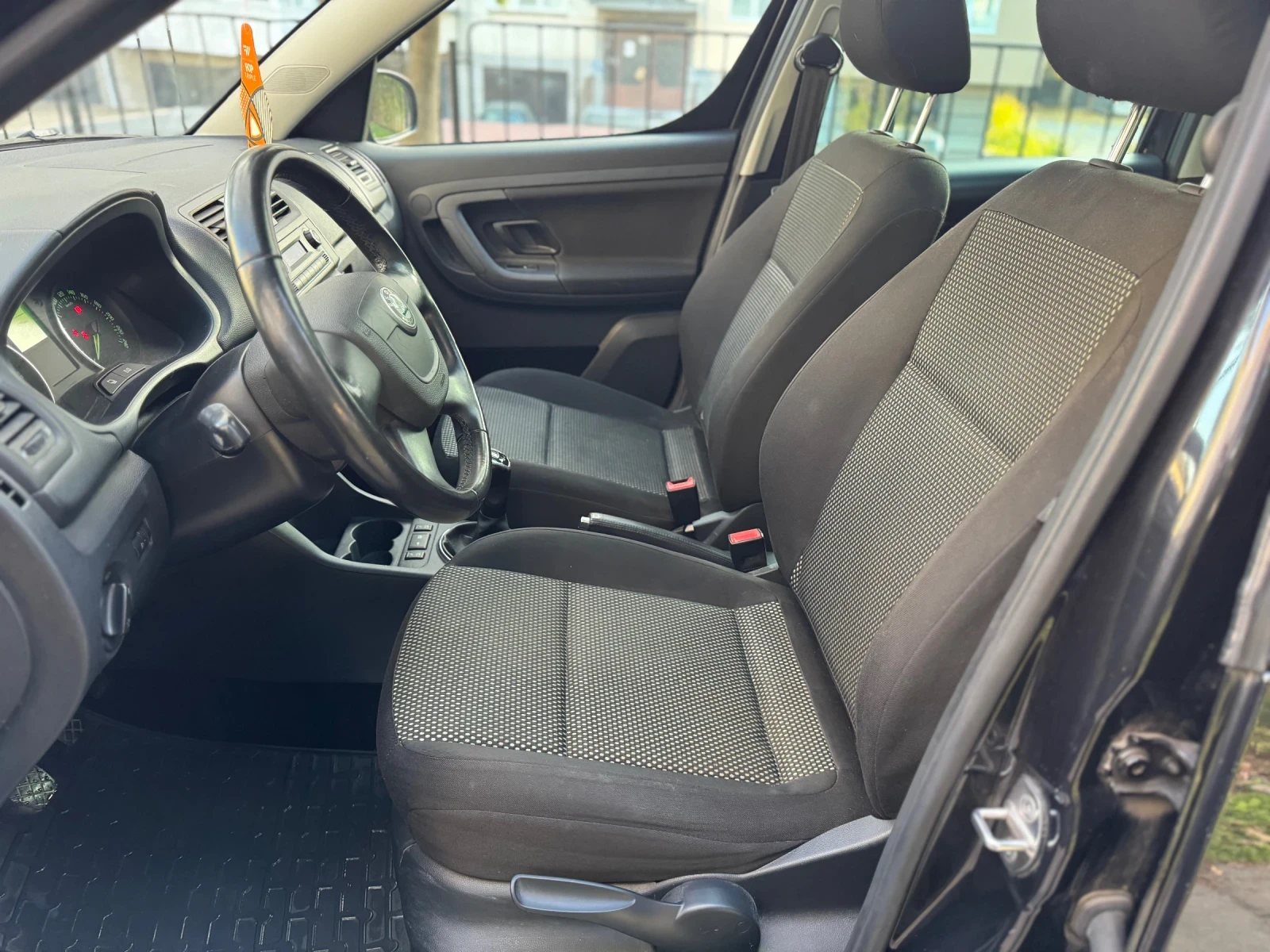 Skoda Roomster 1.6TDI 105к.с. SCOUT  - изображение 6