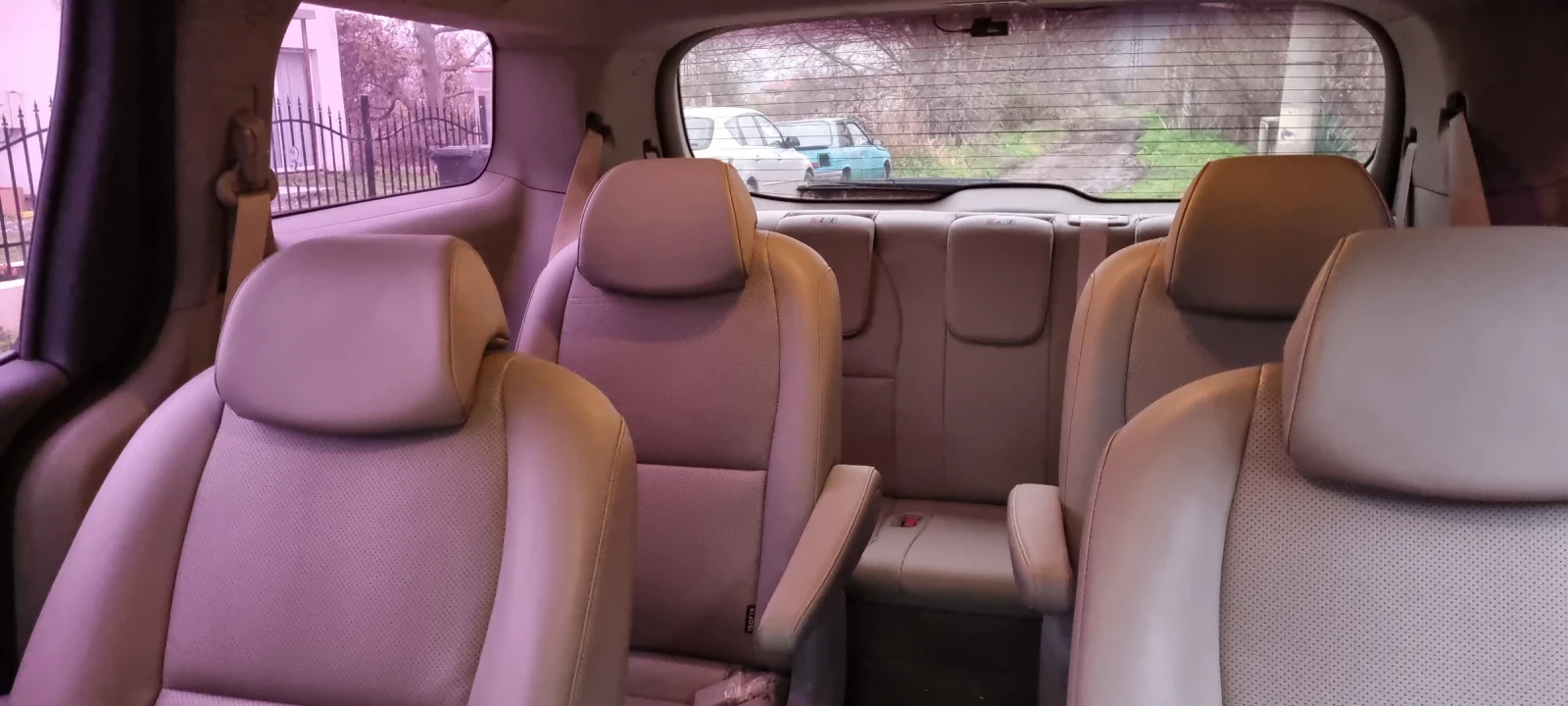 Kia Carnival 8+ 1 | Mobile.bg � ����������� 12