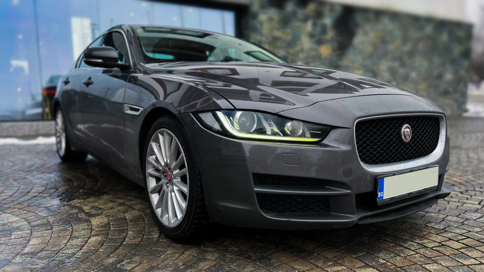Jaguar XE X760 - изображение 2