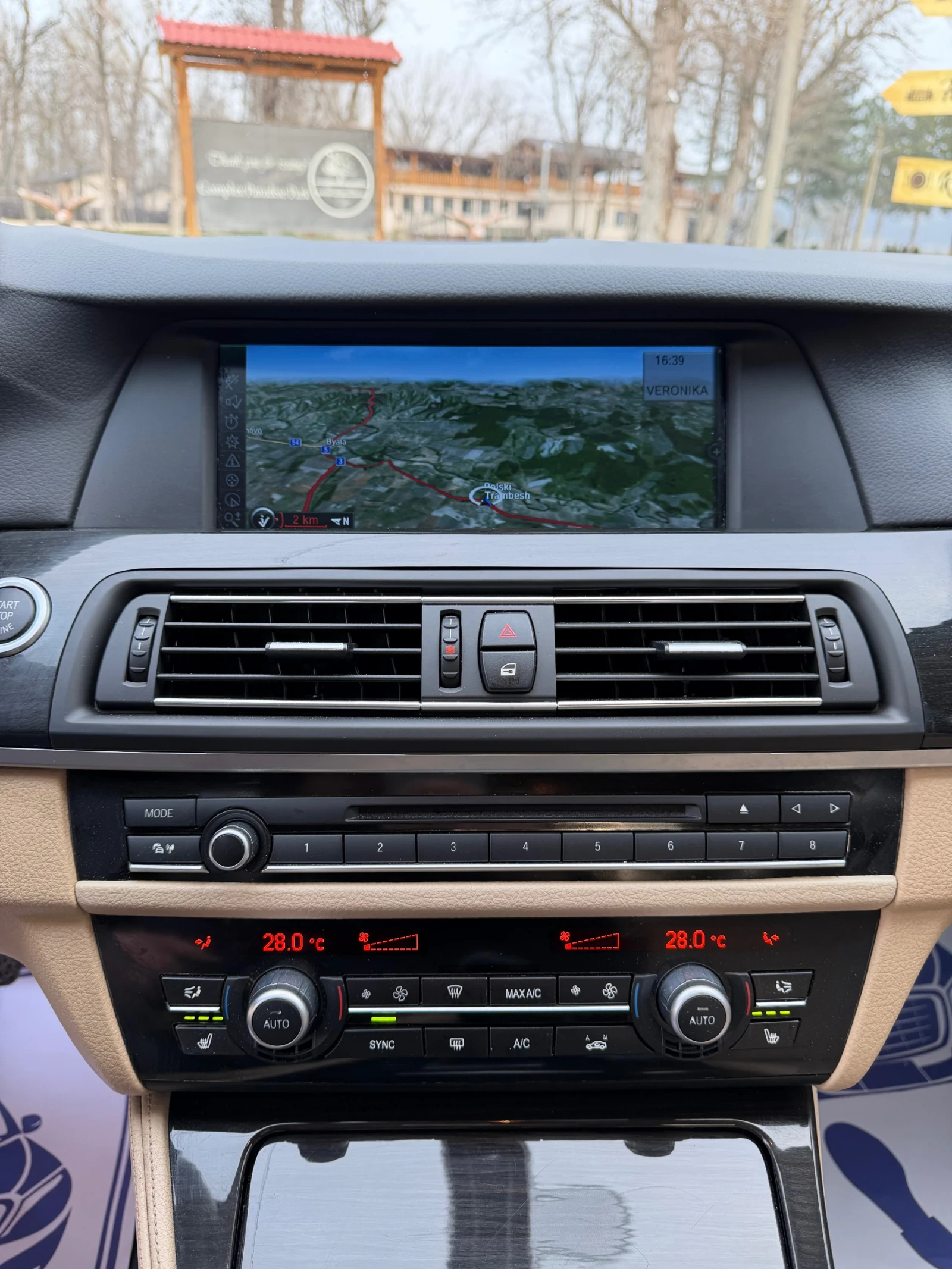 BMW 530 * ПЪЛЕН  М-ПАКЕТ  УНИКАТ* , снимка 8 - Автомобили и джипове - 53728428