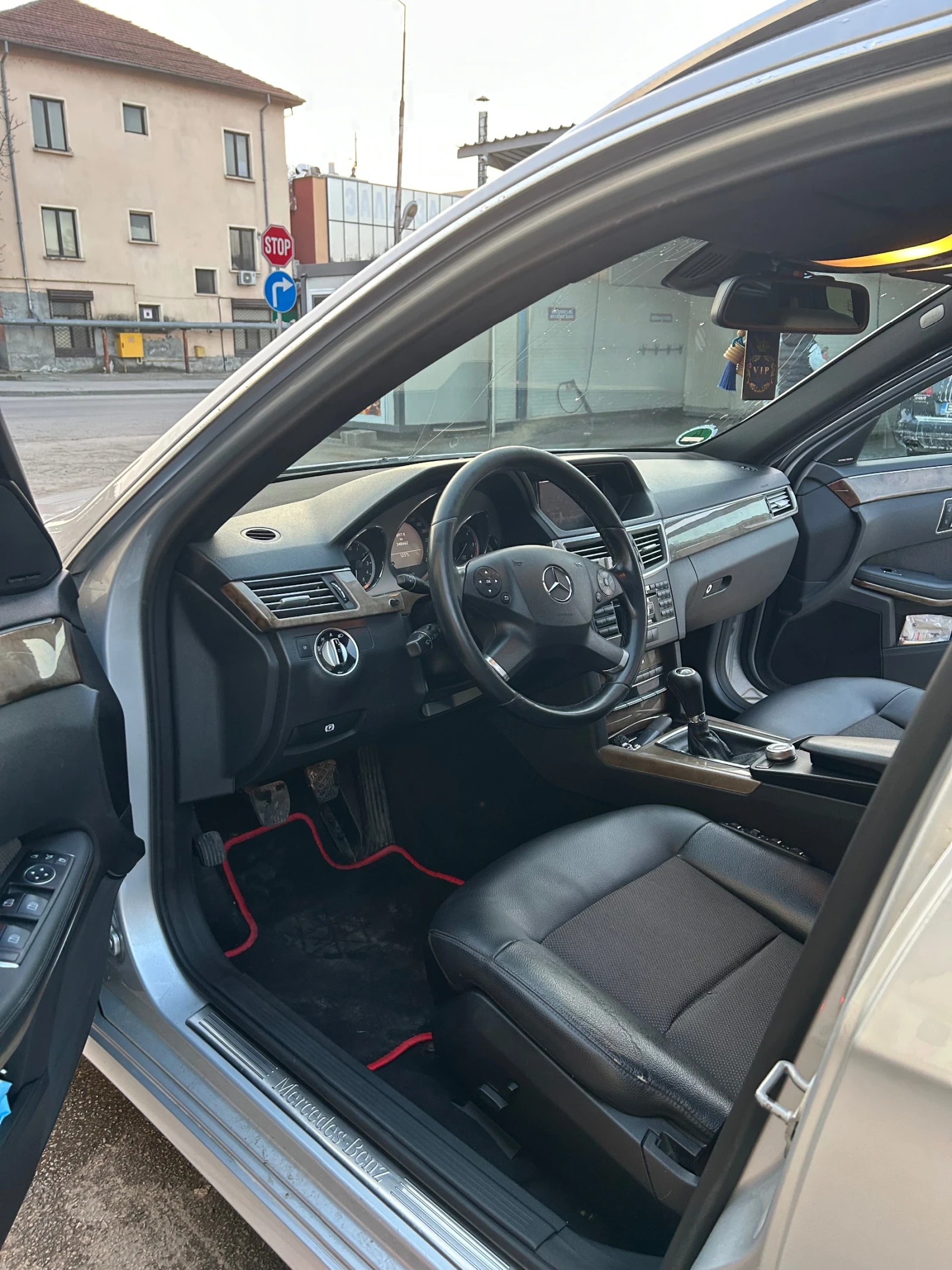 Mercedes-Benz E 250 W212, снимка 15 - Автомобили и джипове - 53866907