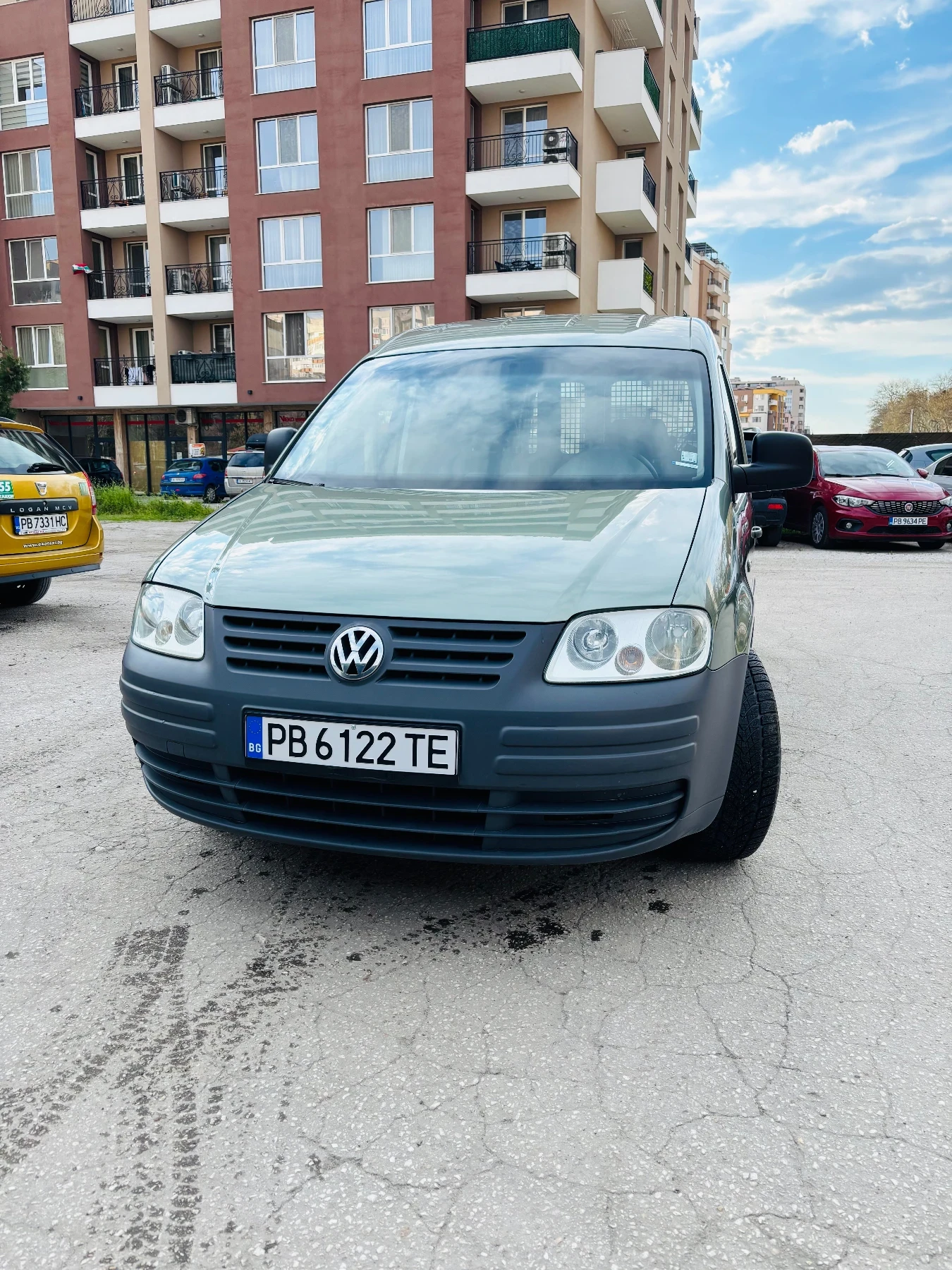 VW Caddy 1.9 TDI * * * Klimatik* * , снимка 6 - Автомобили и джипове - 54126902
