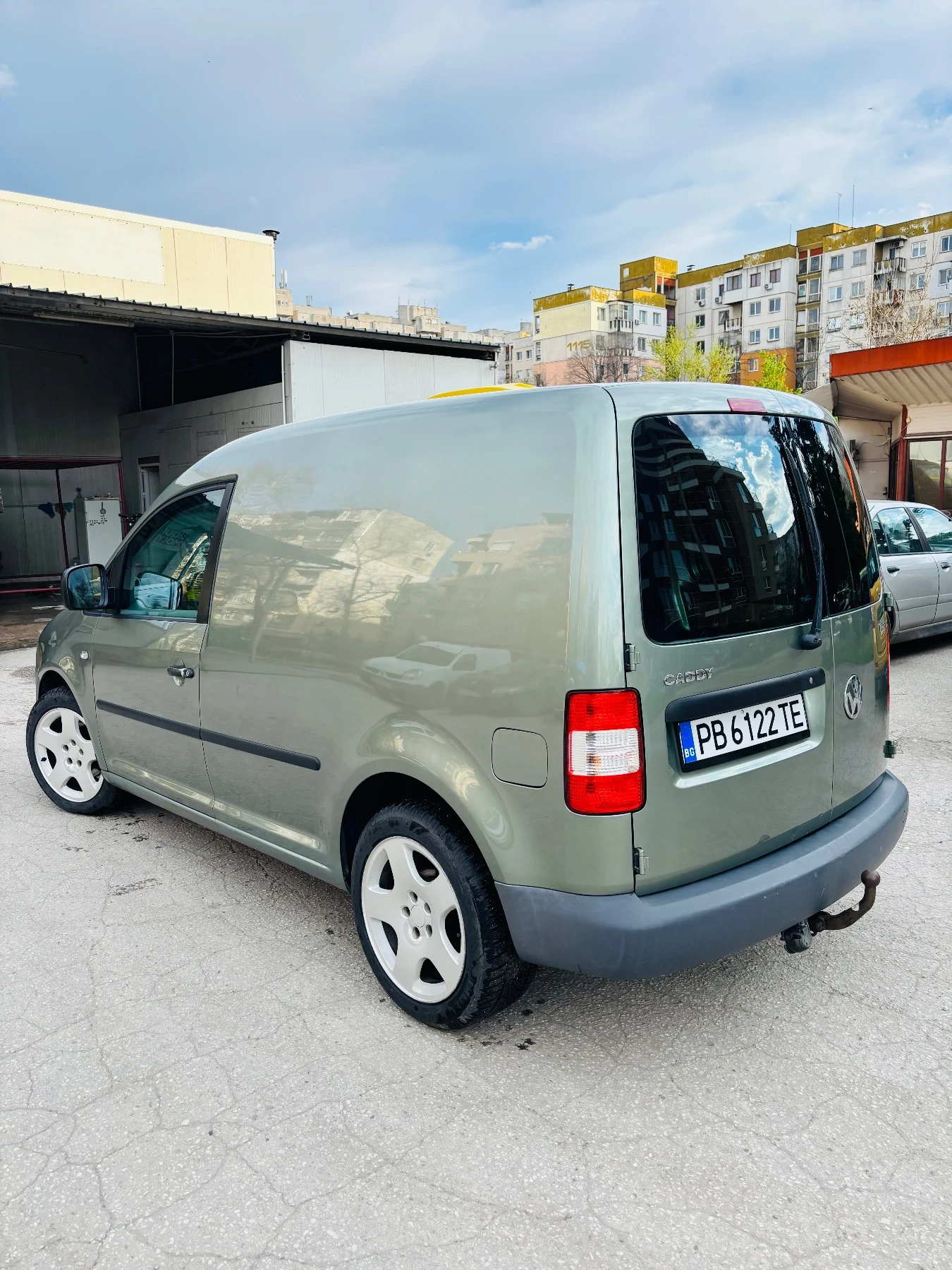 VW Caddy 1.9 TDI * * * Klimatik* * , снимка 4 - Автомобили и джипове - 54126902