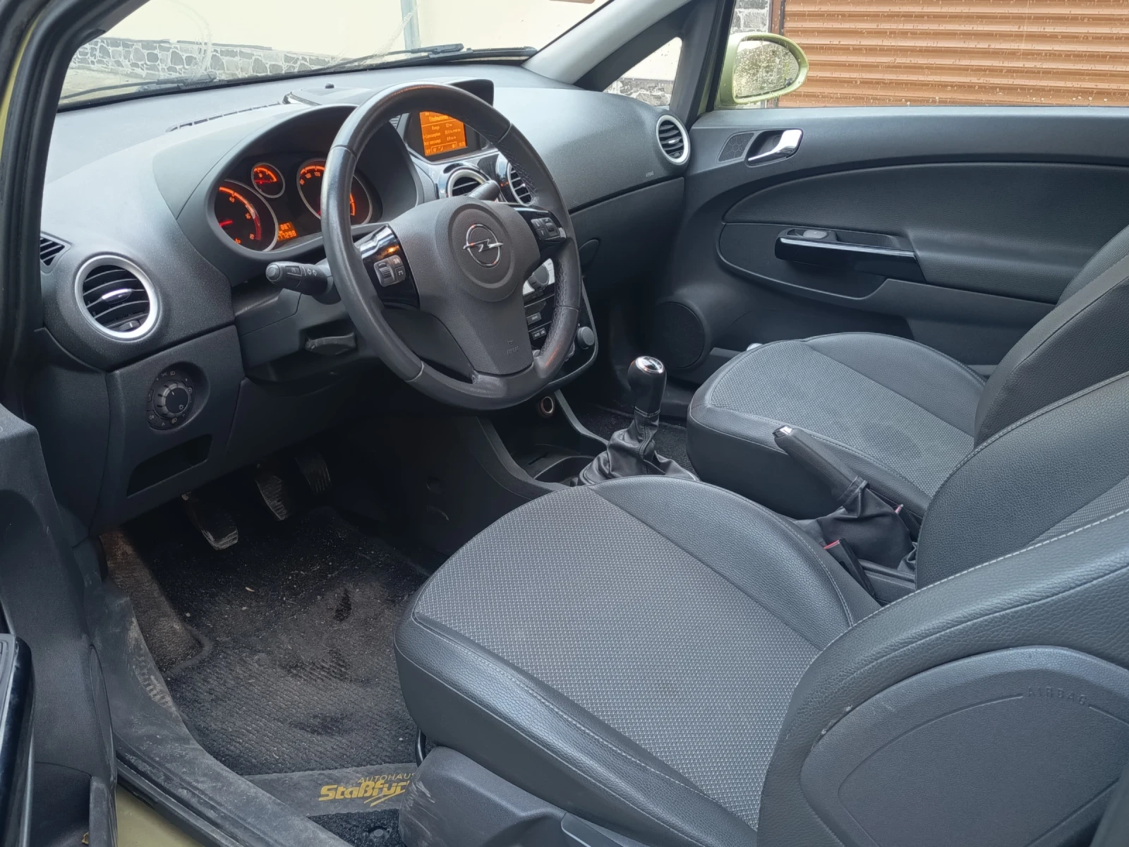Opel Corsa 1.3 CDTI 90коня 6скорости автопилот климатроник, снимка 8 - Автомобили и джипове - 54424942