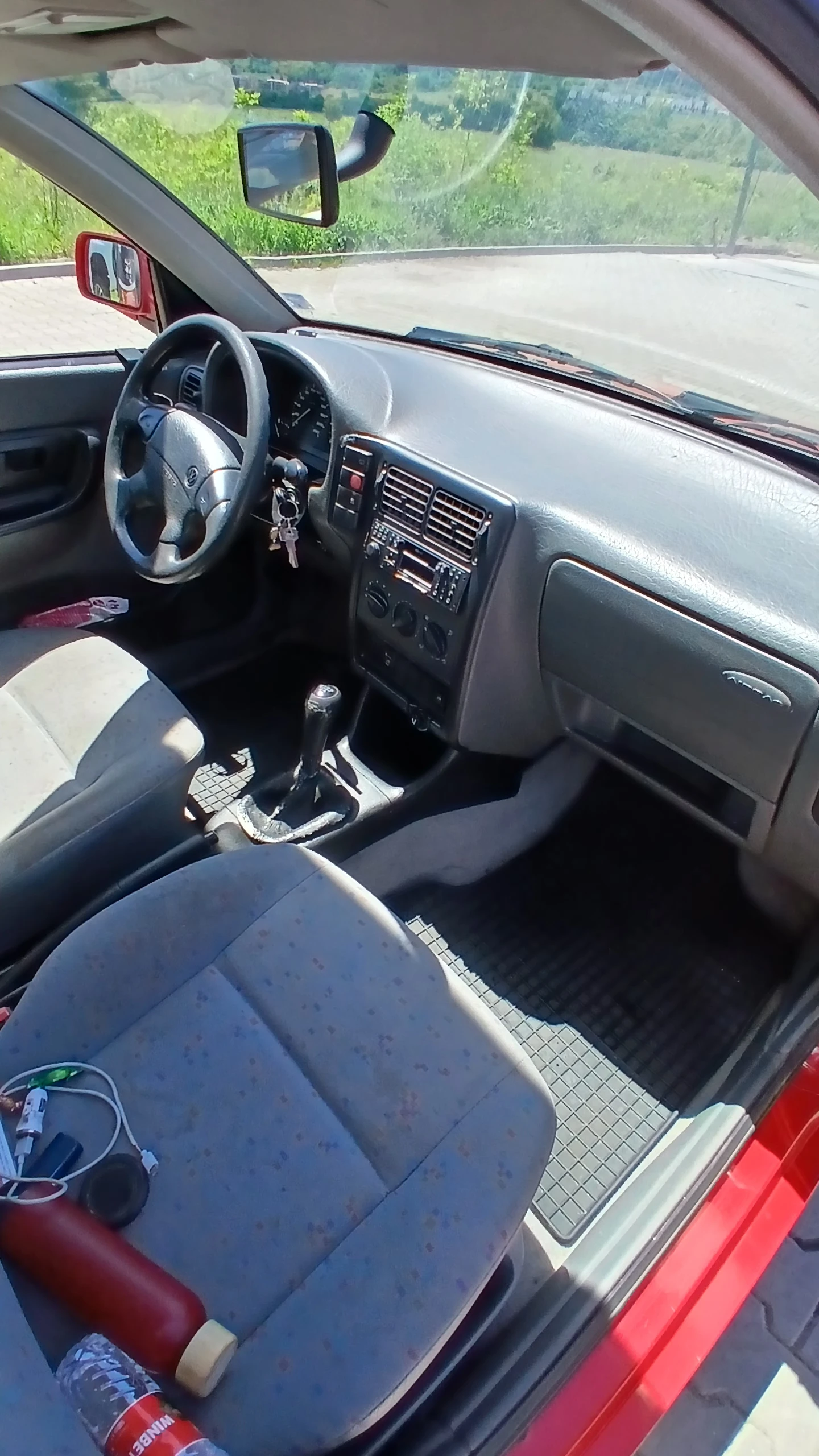 VW Polo WVWZZZ6KZVR020683, снимка 3 - Автомобили и джипове - 54715645
