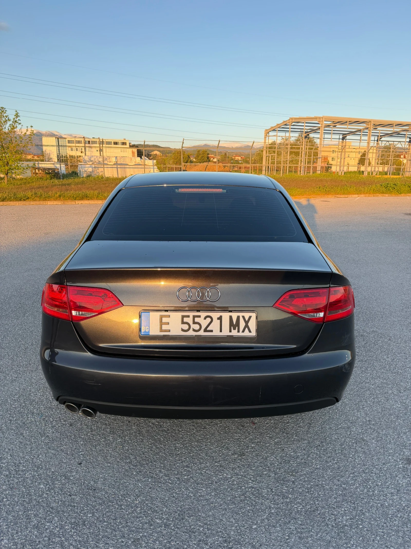 Audi A4, снимка 3 - Автомобили и джипове - 54719651