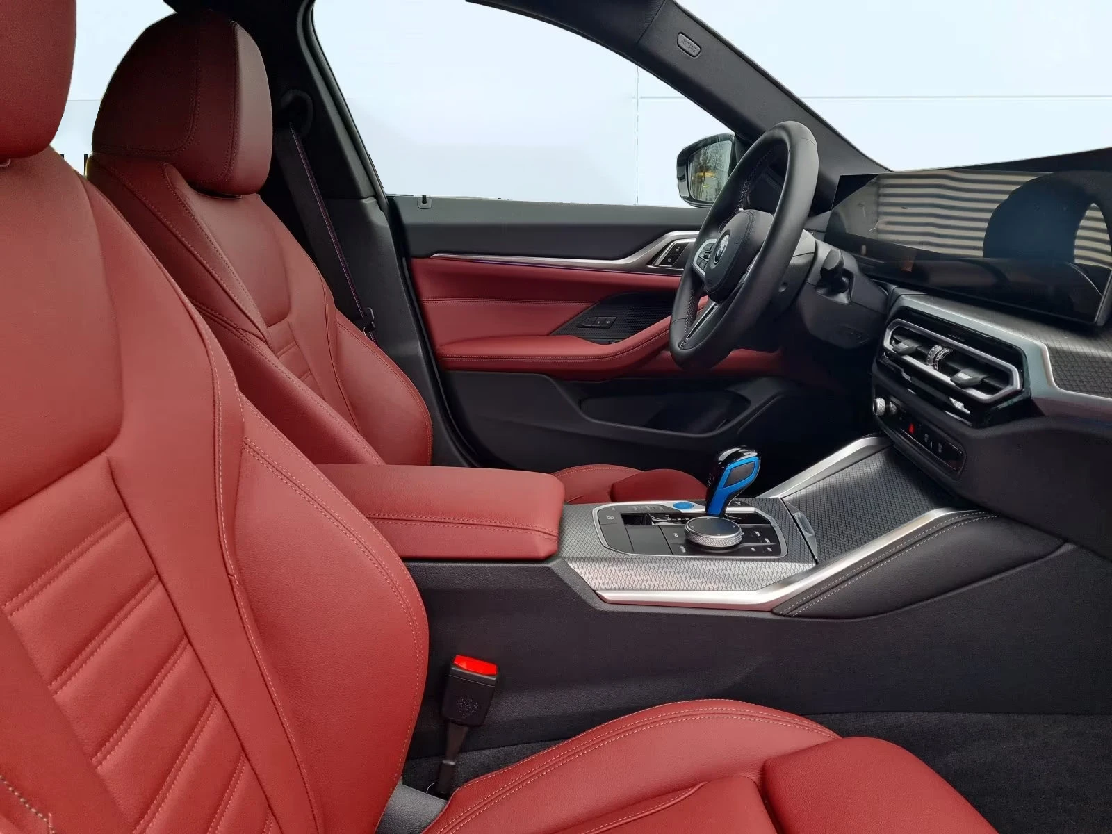 BMW i4 M50/533HP/xDRIVE/SPORT/PRO/360/BLACK/ACC/532z, снимка 9 - Автомобили и джипове - 55143821