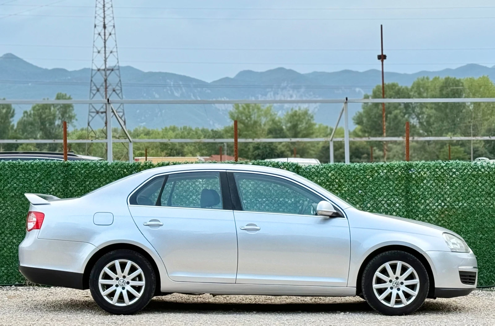 VW Jetta 1.9TDi 105hp, снимка 9 - Автомобили и джипове - 55362033