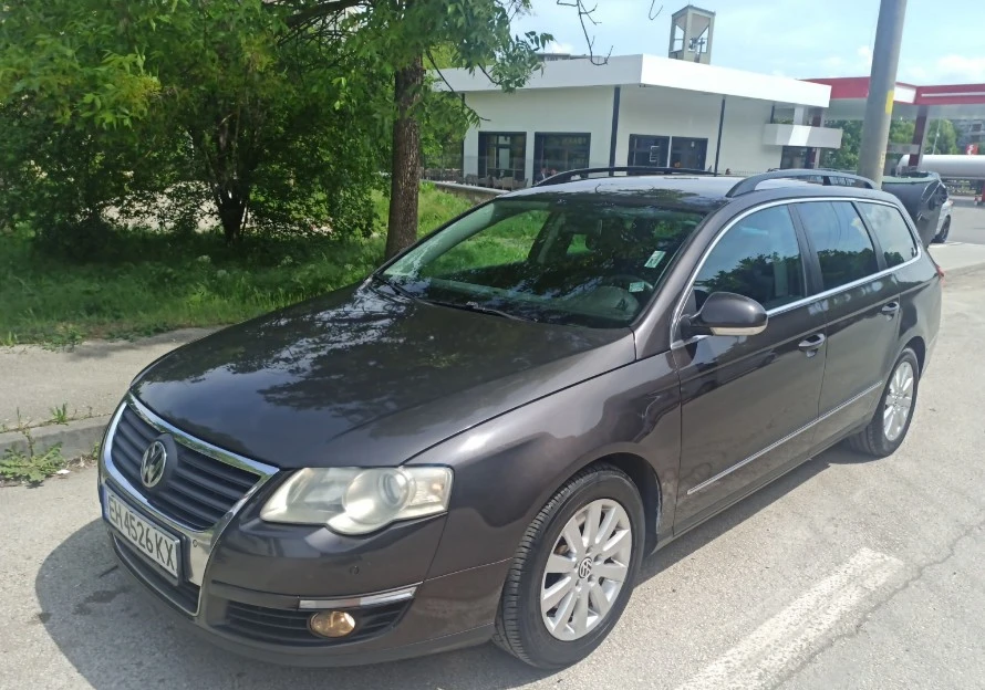 VW Passat, снимка 4 - Автомобили и джипове - 55559944