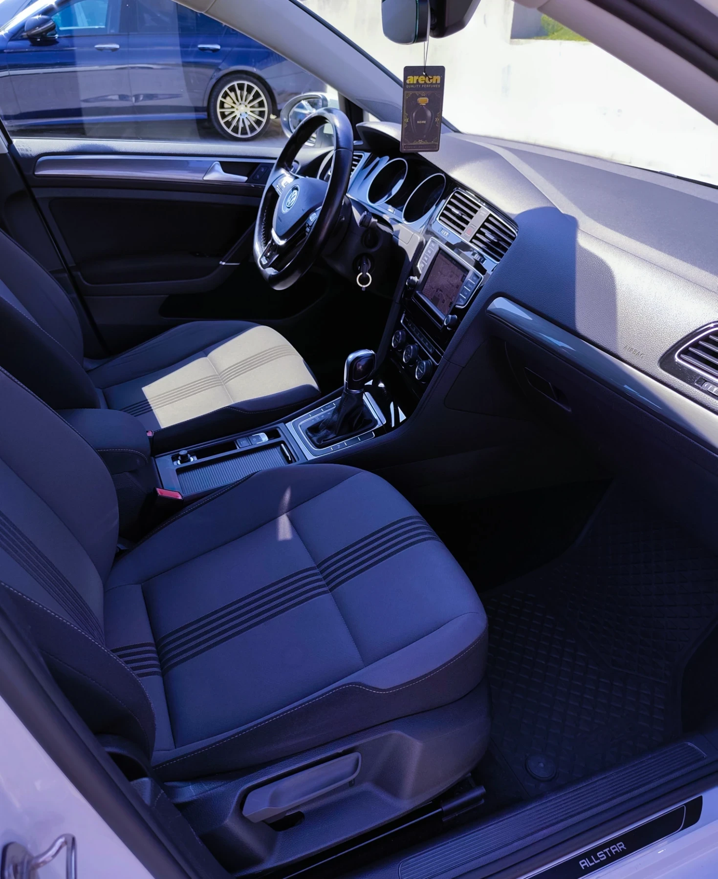 VW Golf, снимка 13 - Автомобили и джипове - 55955339