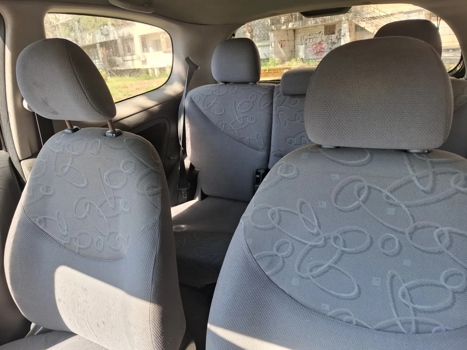Toyota Yaris, снимка 8 - Автомобили и джипове - 56152569