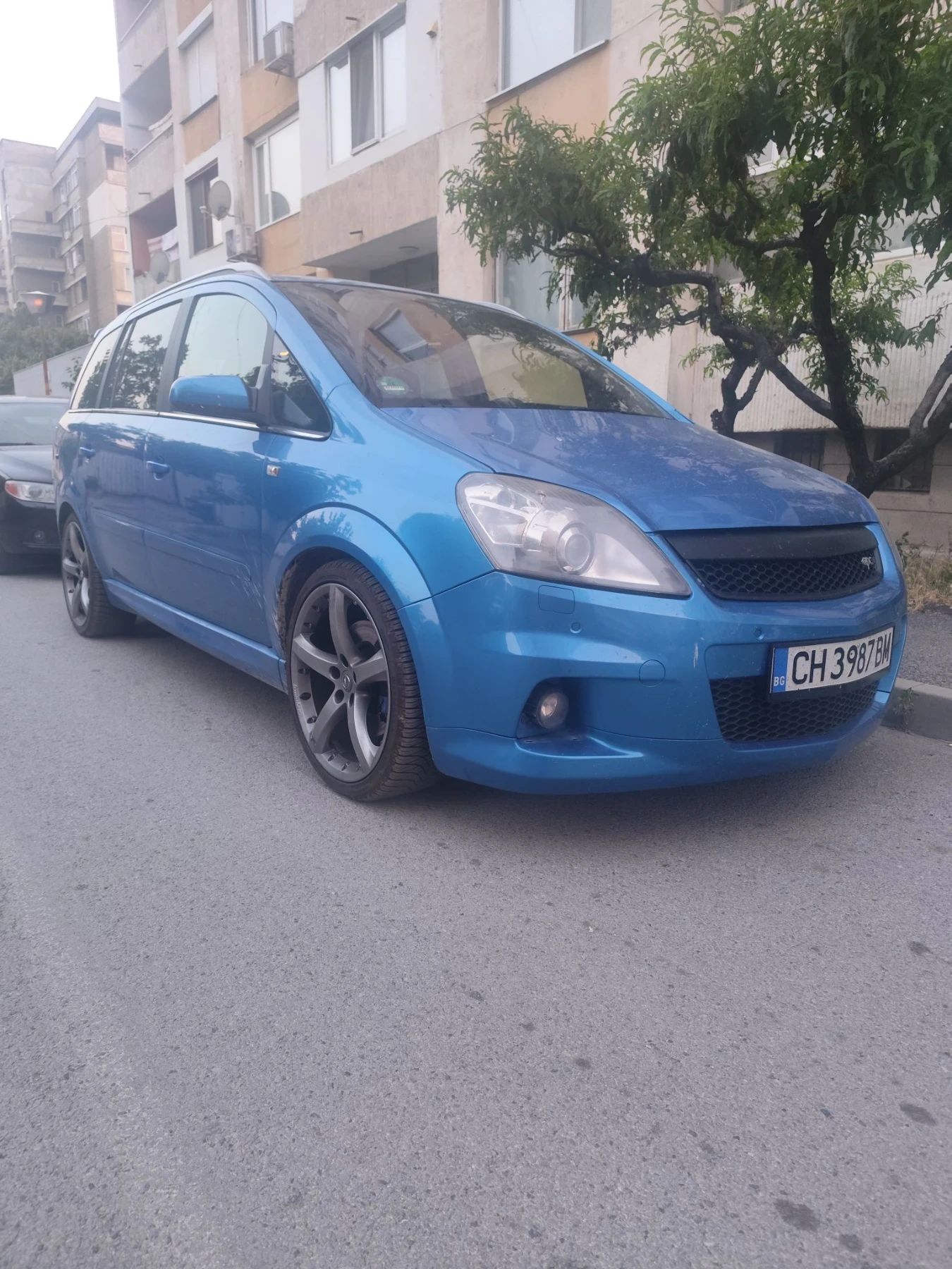 Opel Zafira 2.0 turbo opc, снимка 2 - Автомобили и джипове - 56185353