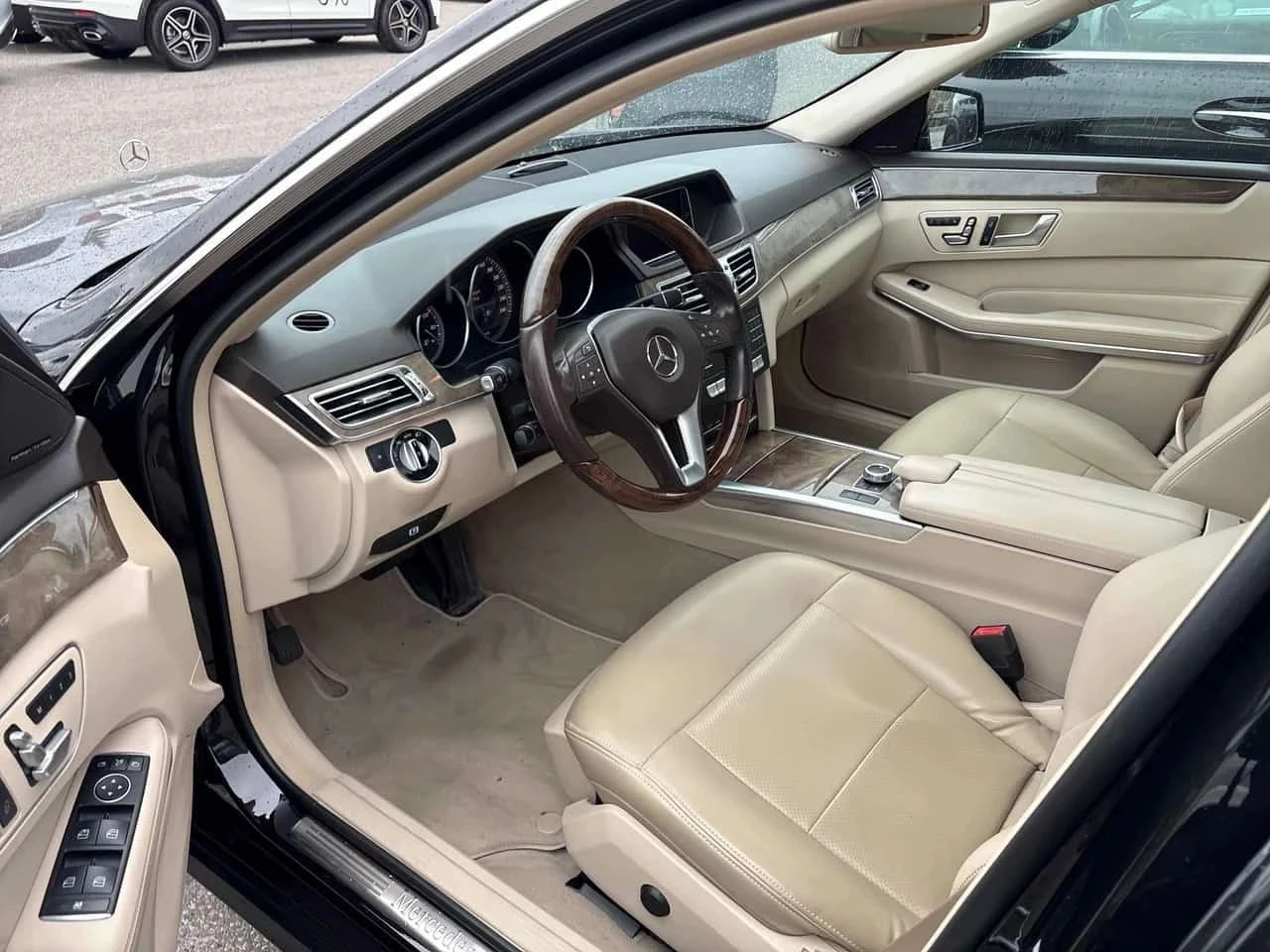 Mercedes-Benz E 300, снимка 8 - Автомобили и джипове - 56689899