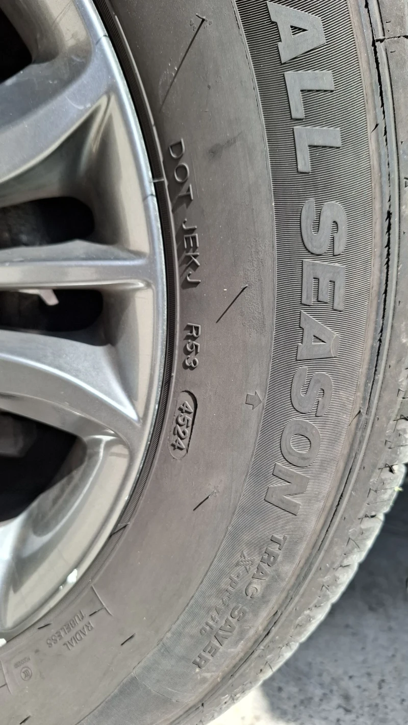 Hyundai IX35 1.7 CRDI facelift, снимка 13 - Автомобили и джипове - 51542992