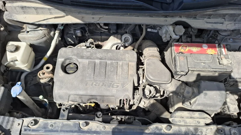 Hyundai IX35 1.7 CRDI facelift, снимка 12 - Автомобили и джипове - 51542992