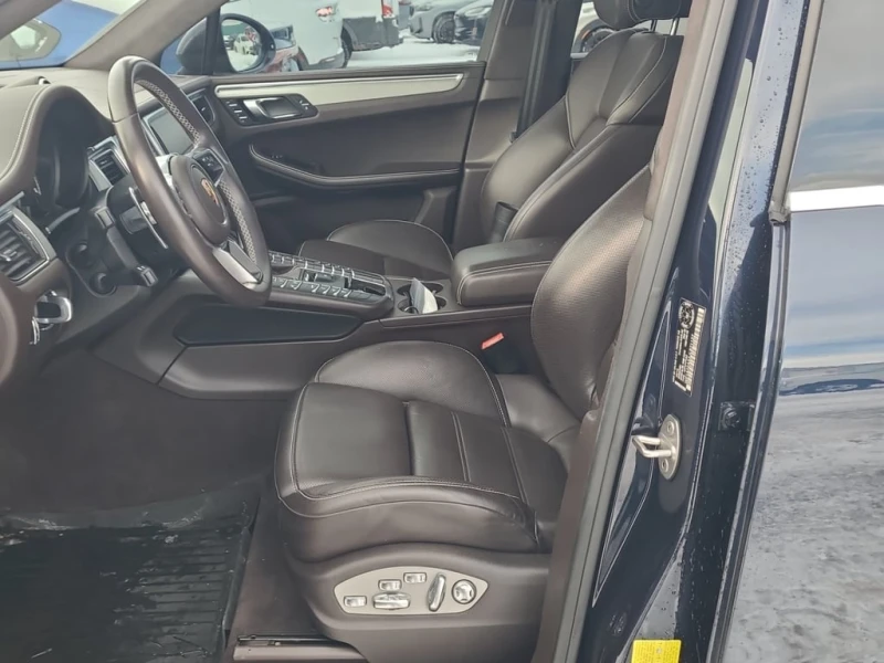 Porsche Macan * TURBO SPORT UTILITY * CARFAX * , снимка 7 - Автомобили и джипове - 52825131