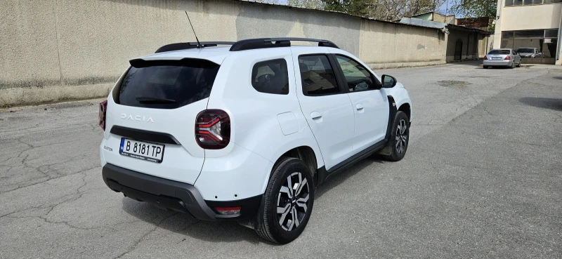 Dacia Duster Гарация 5г!Газ- заводска!, снимка 2 - Автомобили и джипове - 53433386