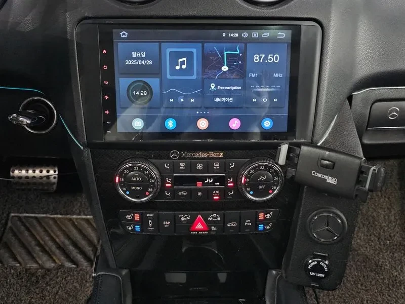 Mercedes-Benz ML 63 AMG, снимка 14 - Автомобили и джипове - 52875093