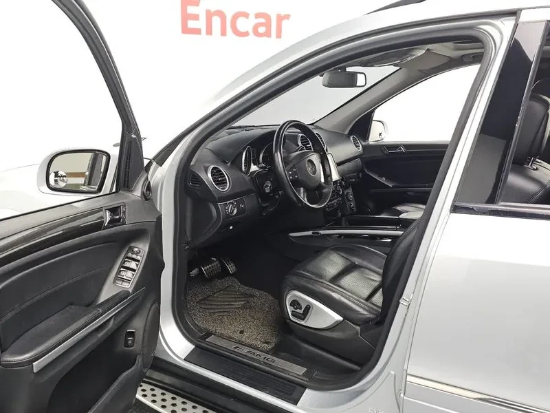 Mercedes-Benz ML 63 AMG, снимка 10 - Автомобили и джипове - 52875093