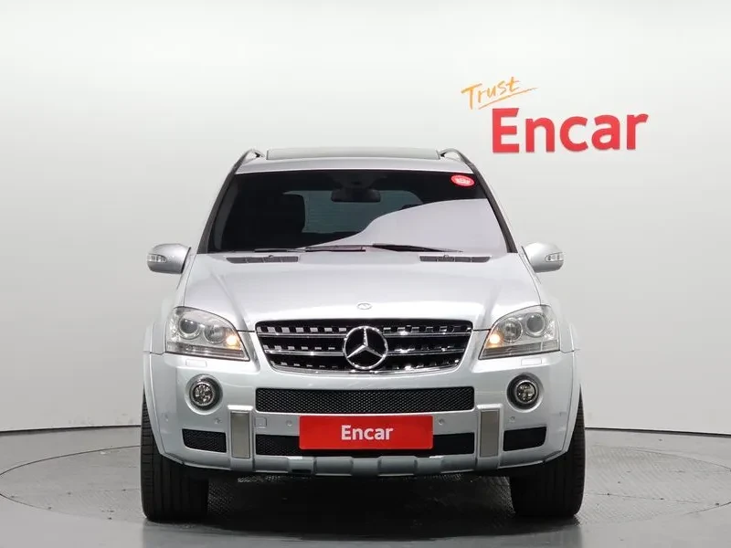 Mercedes-Benz ML 63 AMG, снимка 3 - Автомобили и джипове - 52875093