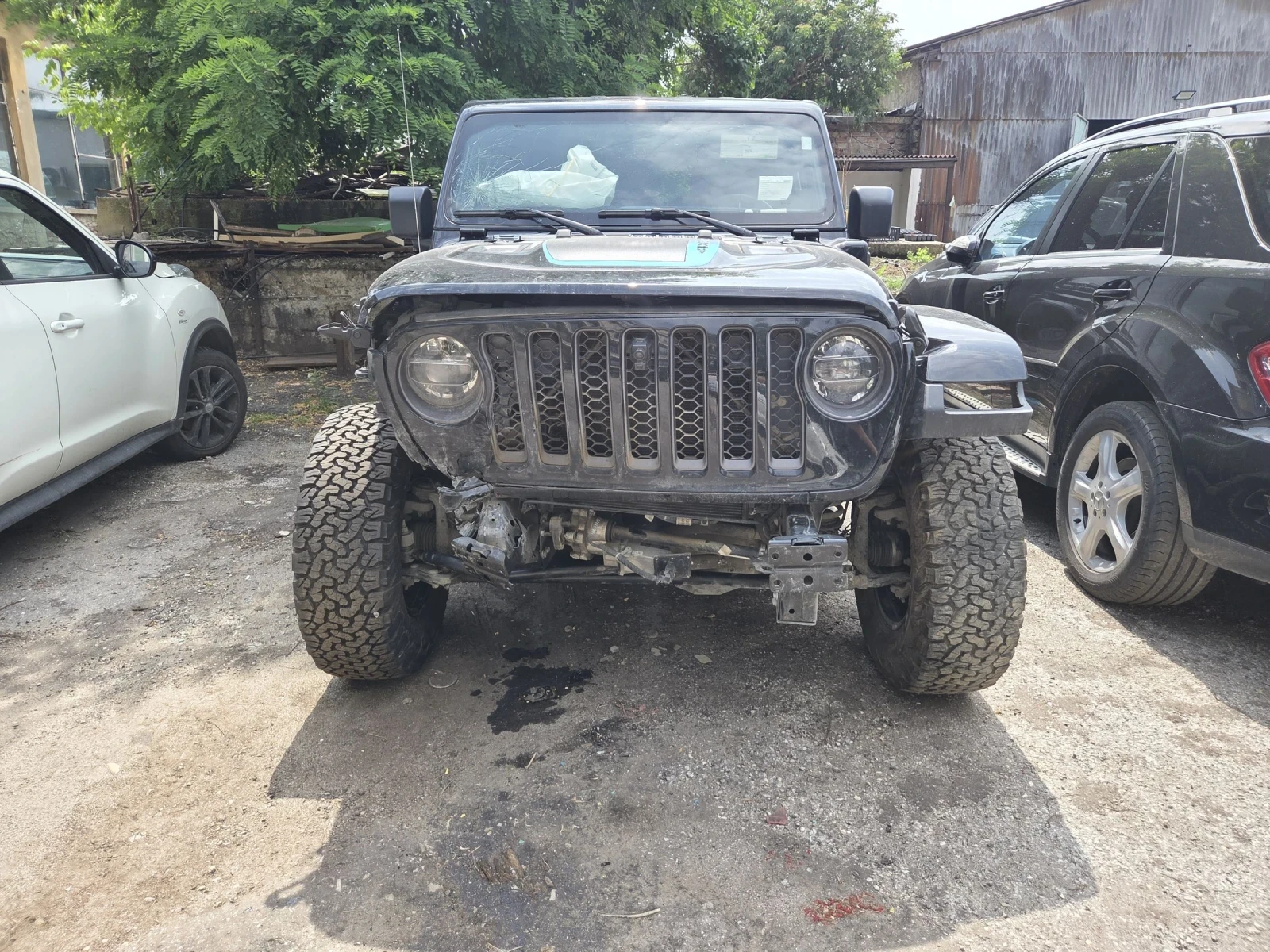 Jeep Wrangler 4XE Plug-in Hybrid  - изображение 2
