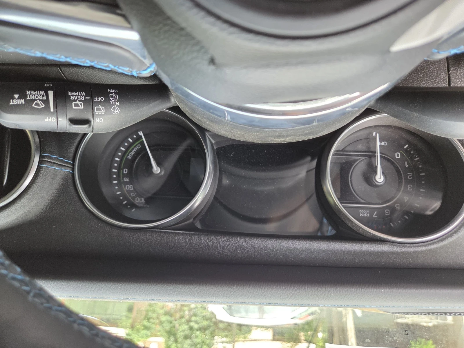 Jeep Wrangler 4XE Plug-in Hybrid  - изображение 9