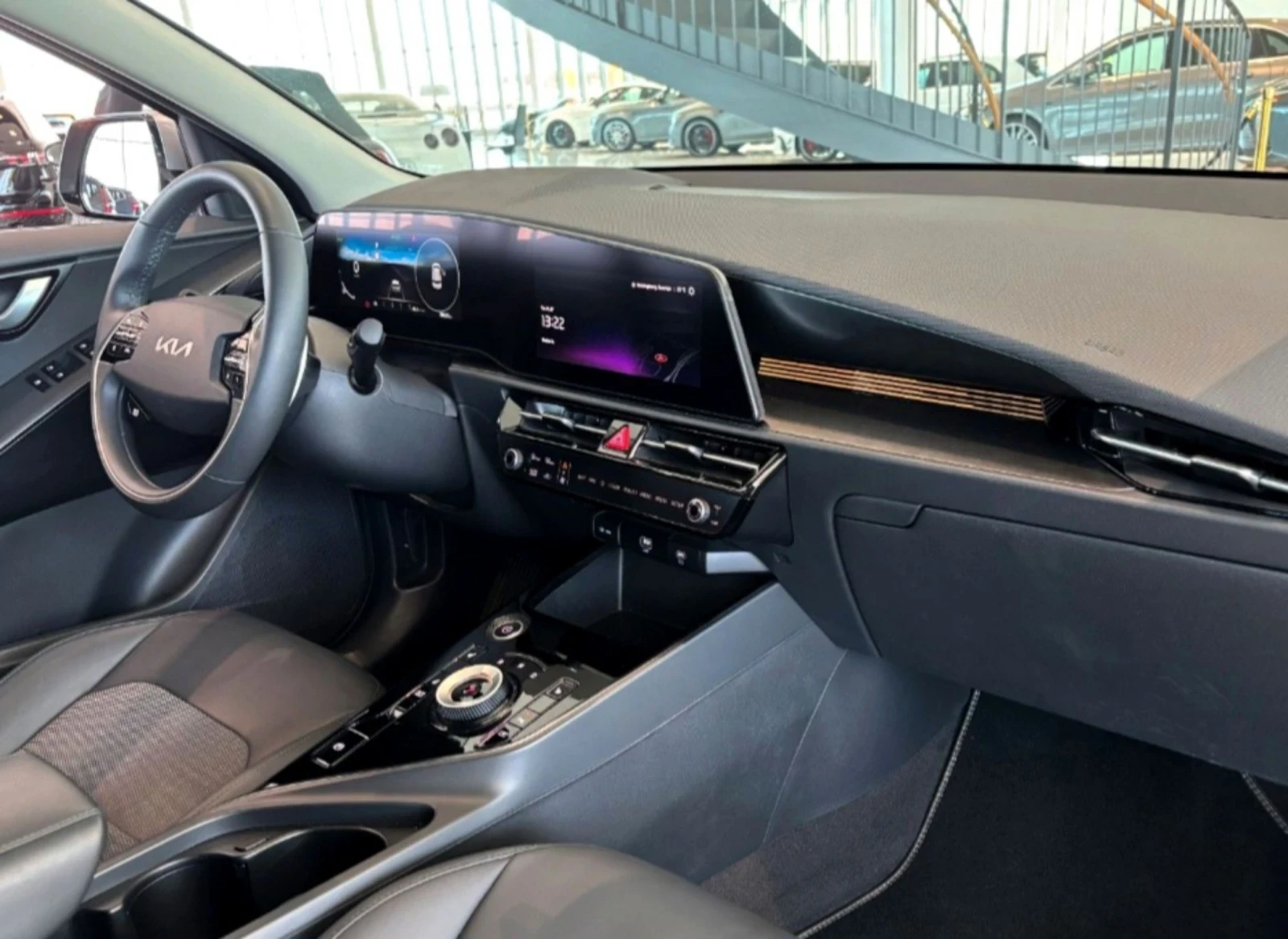 Kia Niro 64KWh//  | Mobile.bg   11