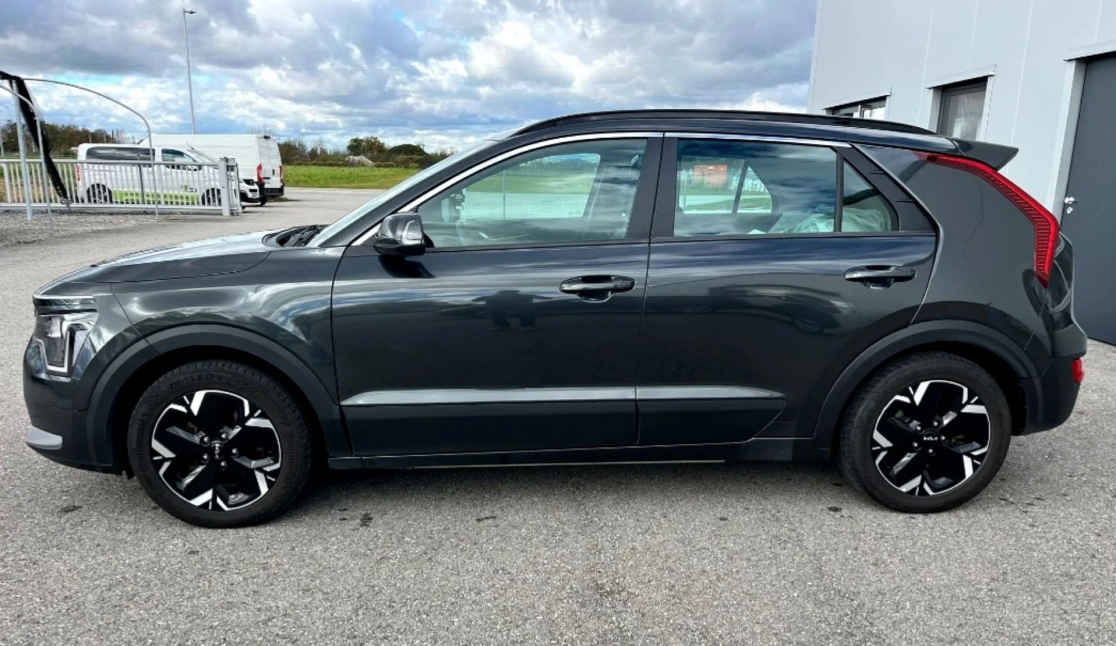 Kia Niro 64KWh//  | Mobile.bg   7