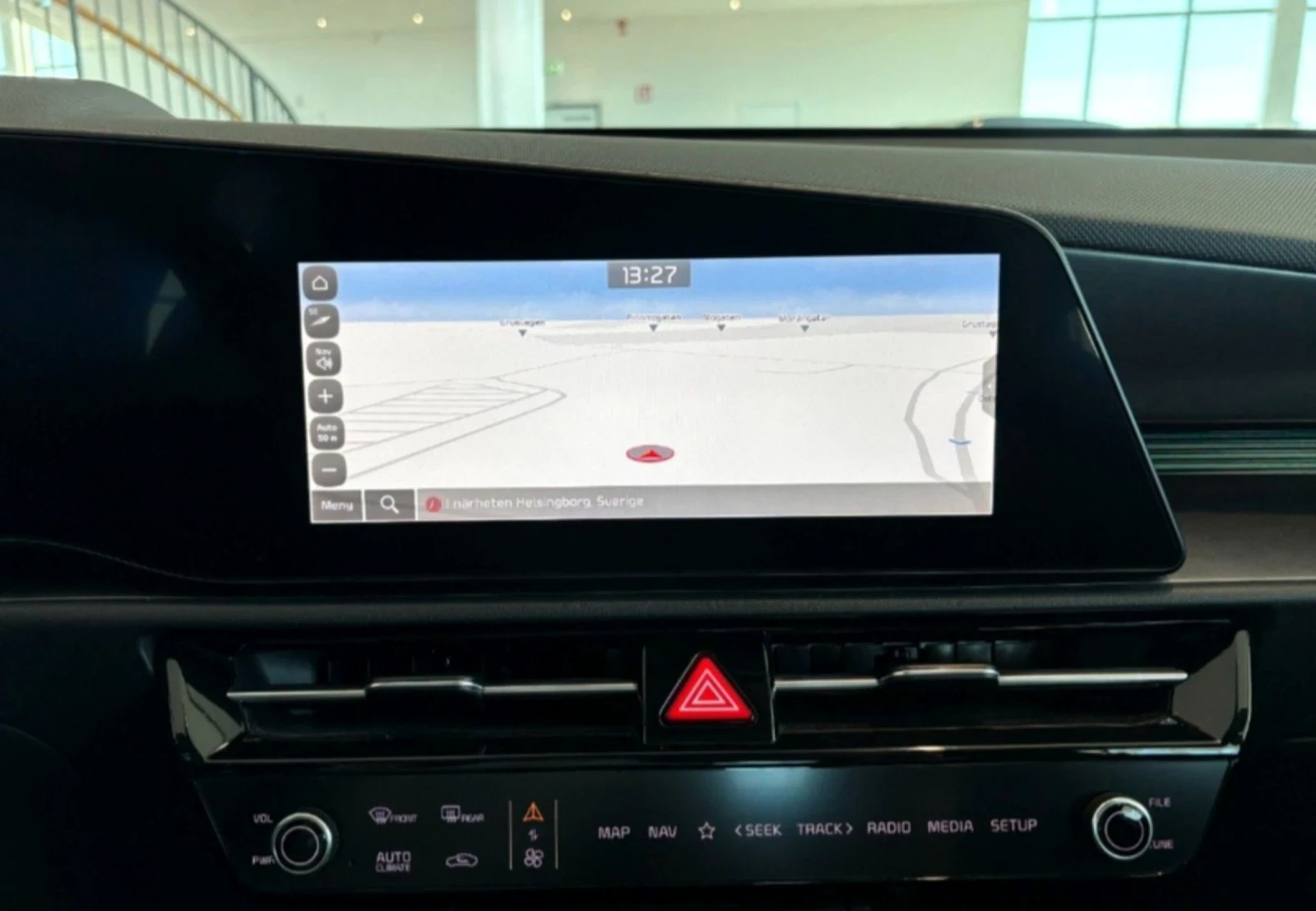 Kia Niro 64KWh//  | Mobile.bg   16