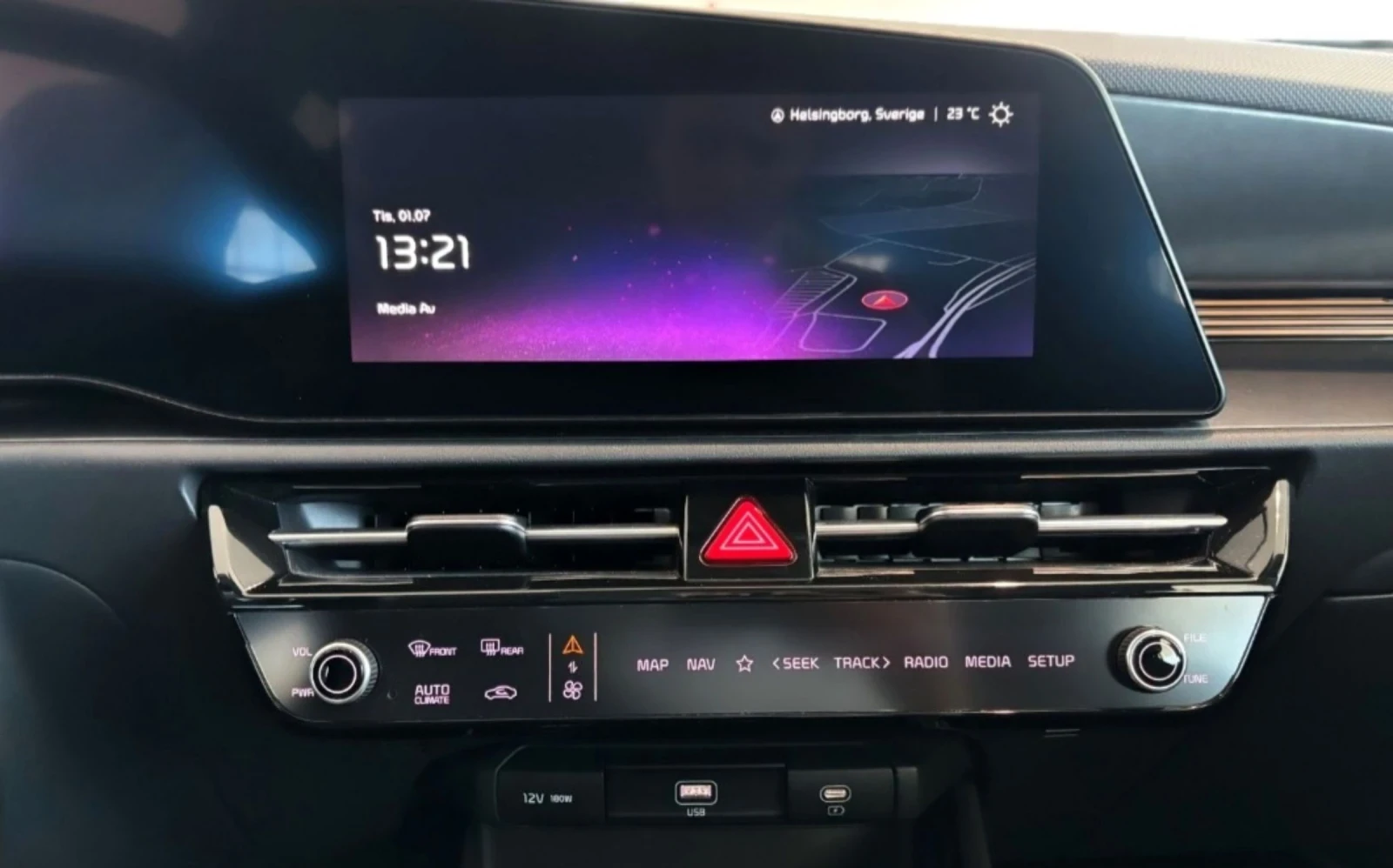 Kia Niro 64KWh//  | Mobile.bg   15