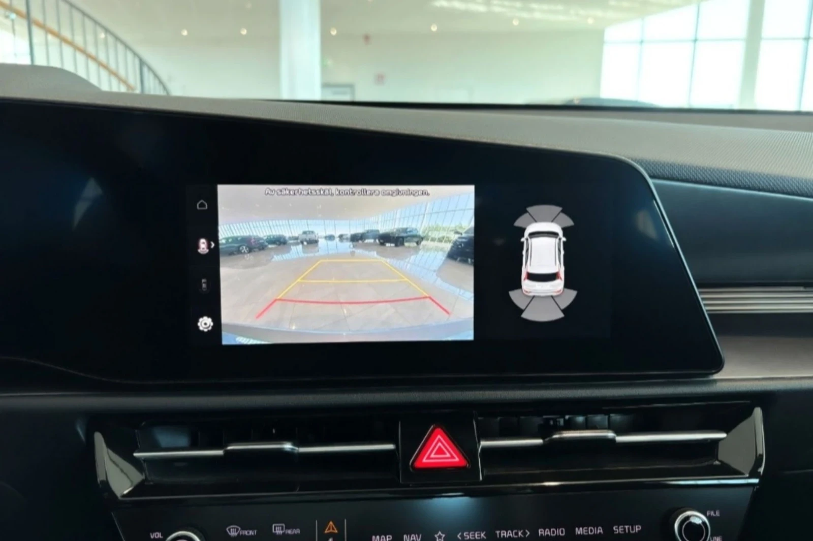 Kia Niro 64KWh//  | Mobile.bg   14