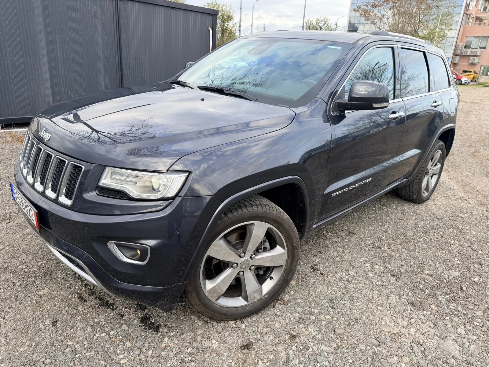 Jeep Grand cherokee 3.0 4x4 overland distronic, kamera | Mobile.bg   3