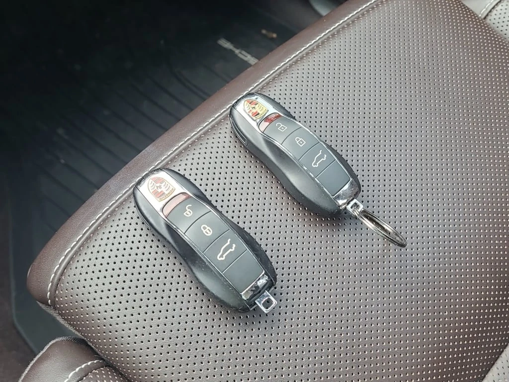 Porsche Macan * TURBO SPORT UTILITY * CARFAX *  | Mobile.bg � ����������� 11