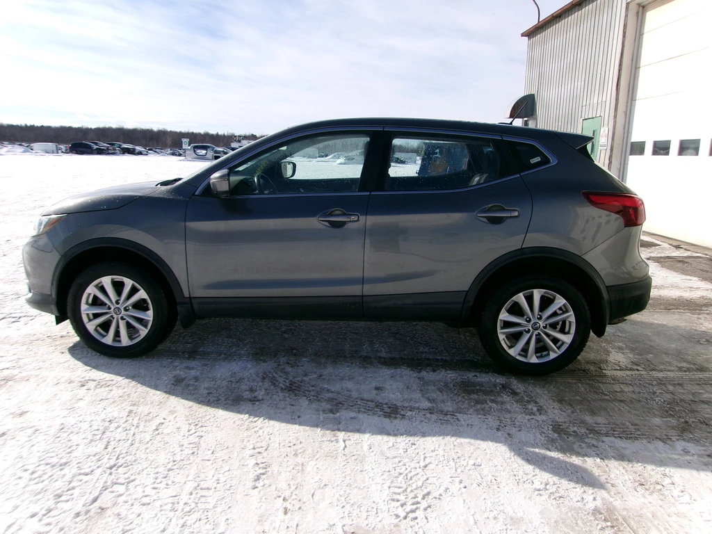 Nissan Qashqai FWD S CVT - изображение 4