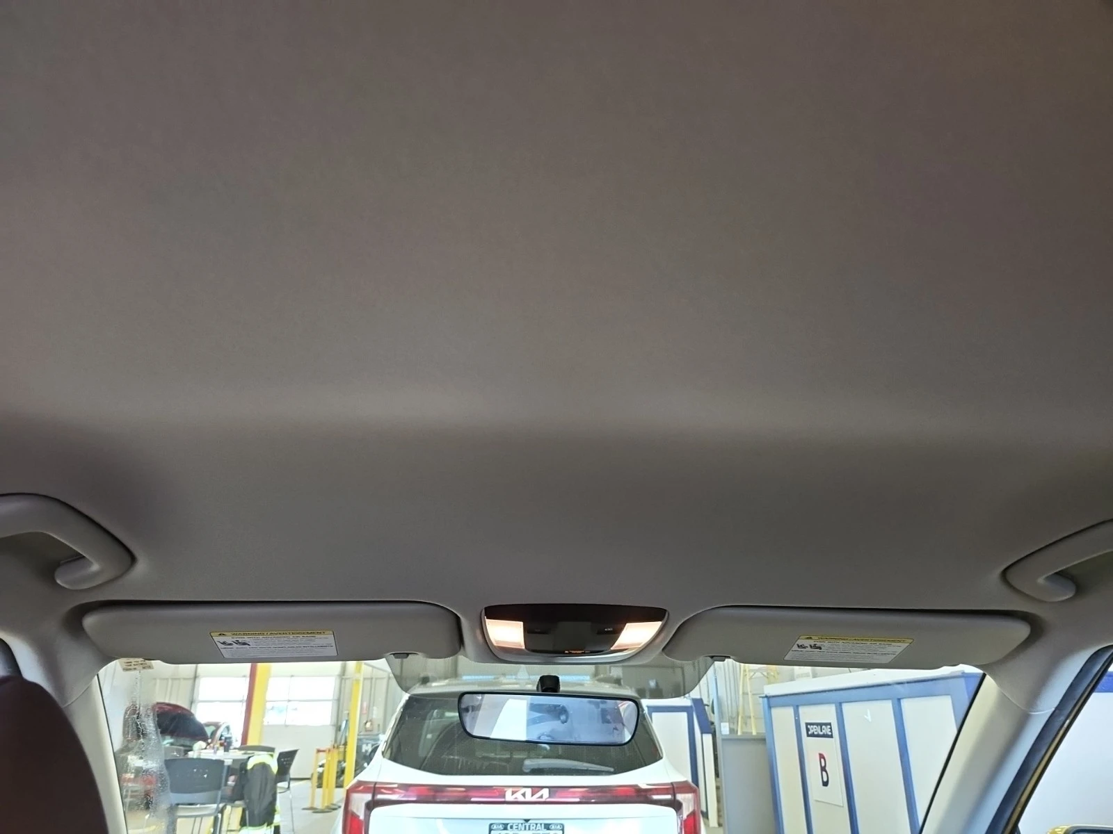 Kia Seltos 2L 4cyl AWD, снимка 12 - Автомобили и джипове - 53710485